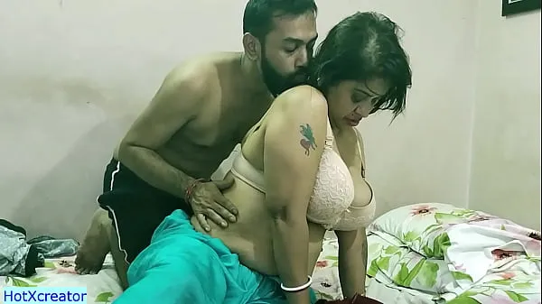 XXX Amazing erotic sex with milf bhabhi!! My wife don't know!! Clear hindi audio: Hot webserise Part 1 mega Tüp