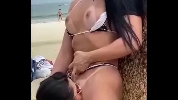 XXX TWO TESUDAS CATCHING IN PUBLIC ON THE BEACH μέγα σωλήνα