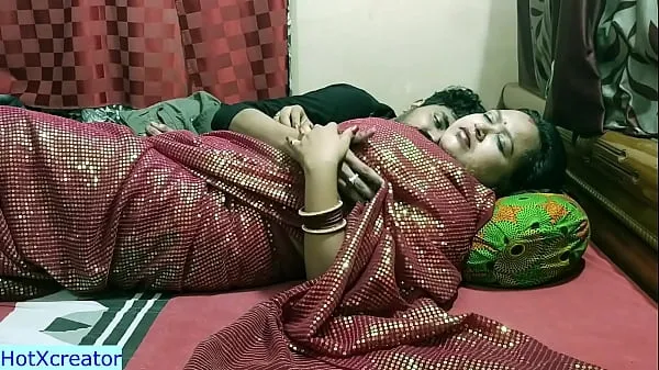 XXX Indian hot married bhabhi honeymoon sex at hotel! Undress her saree and fuck หลอดเมกะ