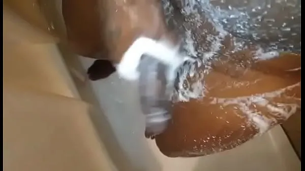XXX multitasking in the shower mega Tubo