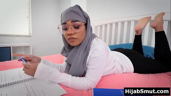 XXX Cute muslim teen fucked by her classmate ống lớn