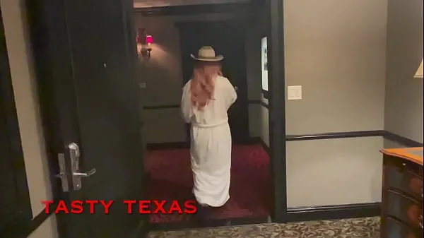 XXX Busty Milf gets FUCKED HARD in hotel hallway ống lớn