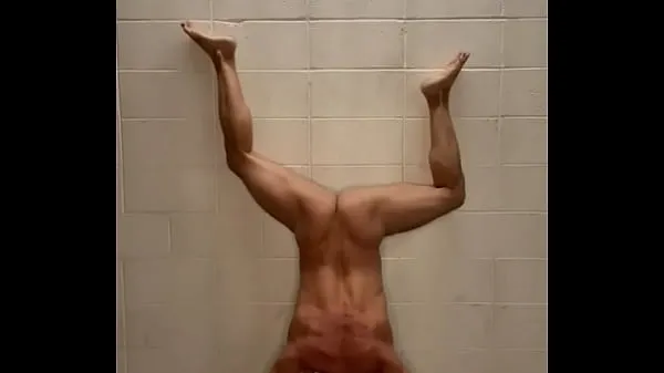 XXX Naked Yoga Handstands with Defiant Again mega rør