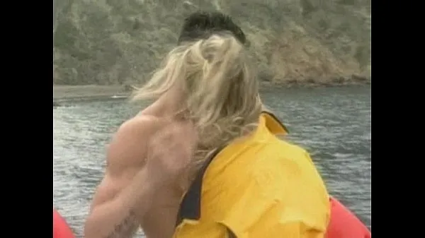 XXX Sex on a boat with busty Farrah أنبوب ضخم