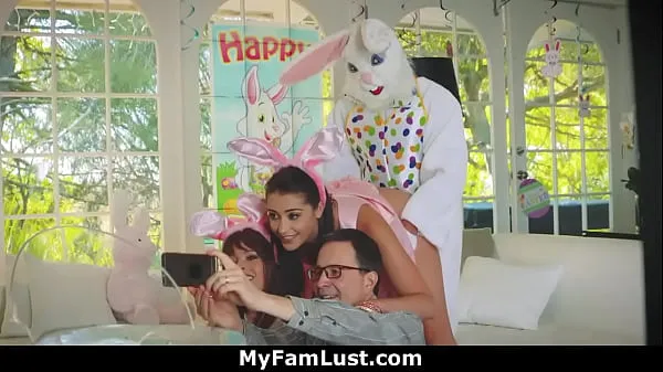 XXX Stepbro in Bunny Costume Fucks His Horny Stepsister on Easter Celebration - Avi Love میگا ٹیوب