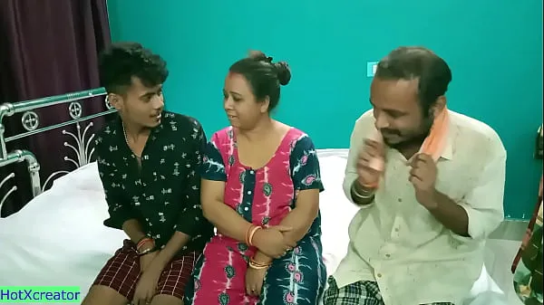 XXX Hot Milf Aunty shared! Hindi latest threesome sex megaputki