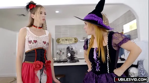 XXX Milf Teach Porn S11-E7 Haley Reed, Penny Pax In Dick Trick or Treat μέγα σωλήνα