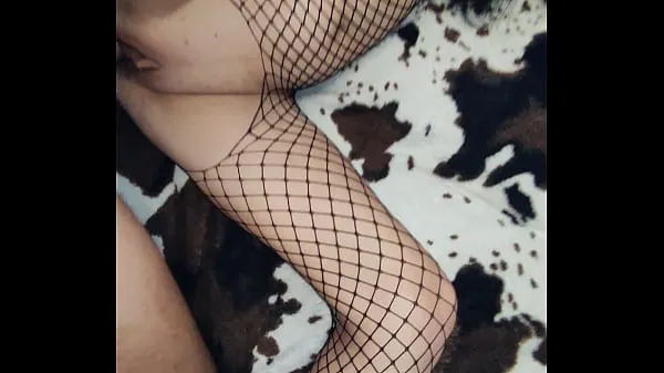 XXX in erotic mesh bodysuit and heels巨型管