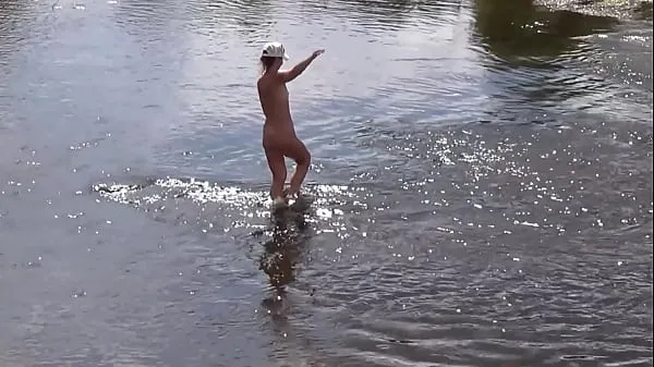 XXX Russian Mature Woman - Nude Bathing μέγα σωλήνα