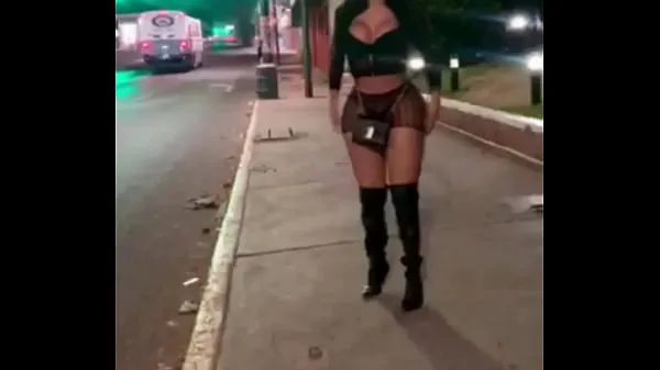 XXX MEXICAN PROSTITUTE WITH HER ASS SHOWING IT IN PUBLIC mega rør