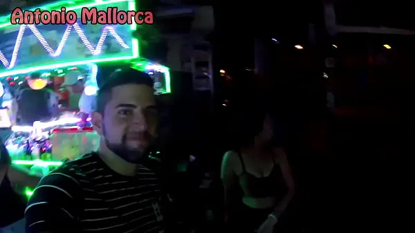 XXX Picking Up A Cambodian Girl Who Ended Up Being A LadyBoy ống lớn