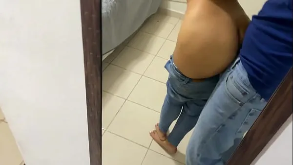 XXX girl fucking her boyfriend with his jeans on mega trubica