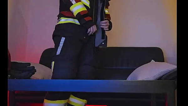XXX Straight Firefighter Convinced ống lớn