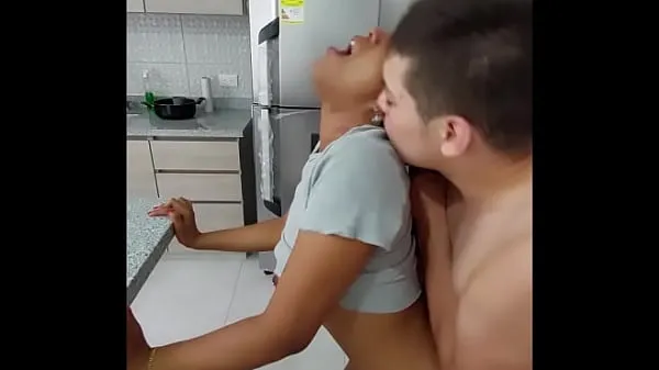 XXX Interracial Threesome in the Kitchen with My Neighbor & My Girlfriend - MEDELLIN COLOMBIA मेगा ट्यूब