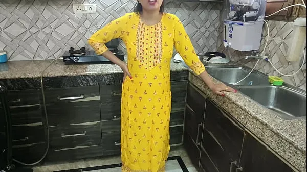 XXX Desi bhabhi was washing dishes in kitchen then her brother in law came and said bhabhi aapka chut chahiye kya dogi hindi audio 메가 튜브