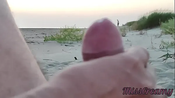 XXX French teacher amateur handjob on public beach with cumshot Extreme sex in front of strangers - MissCreamy ống lớn